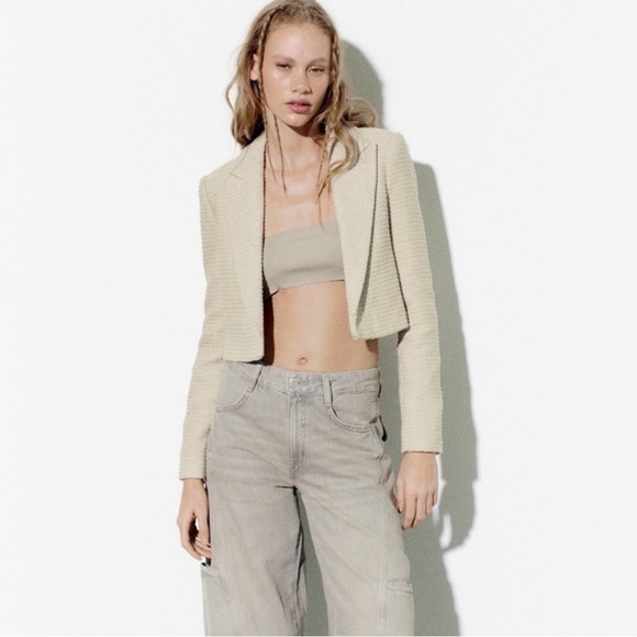 Zara‎ Cropped Textured Blazer Biscuit Blogger’s Favorite - Picture 12 of 12
